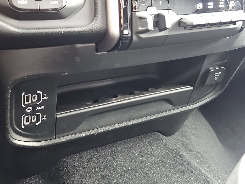 New 2026 RAM 2500 Laramie AWD/4WD image 26