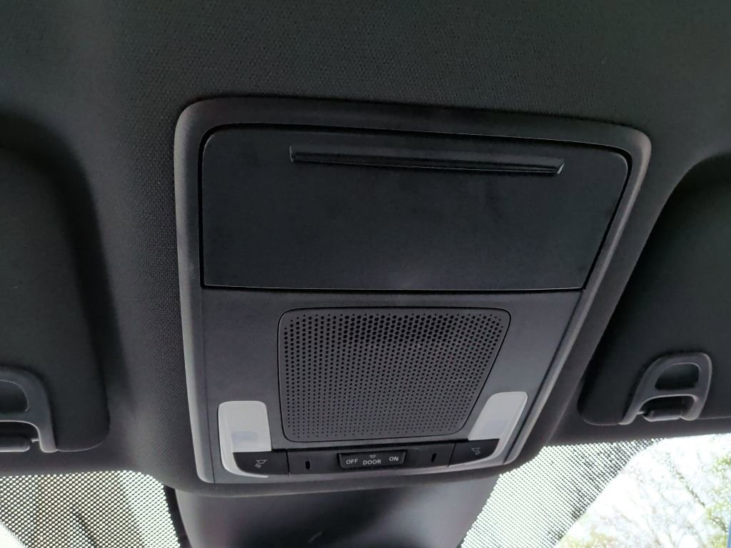 Certified 2025 Honda Pilot Sport image 24