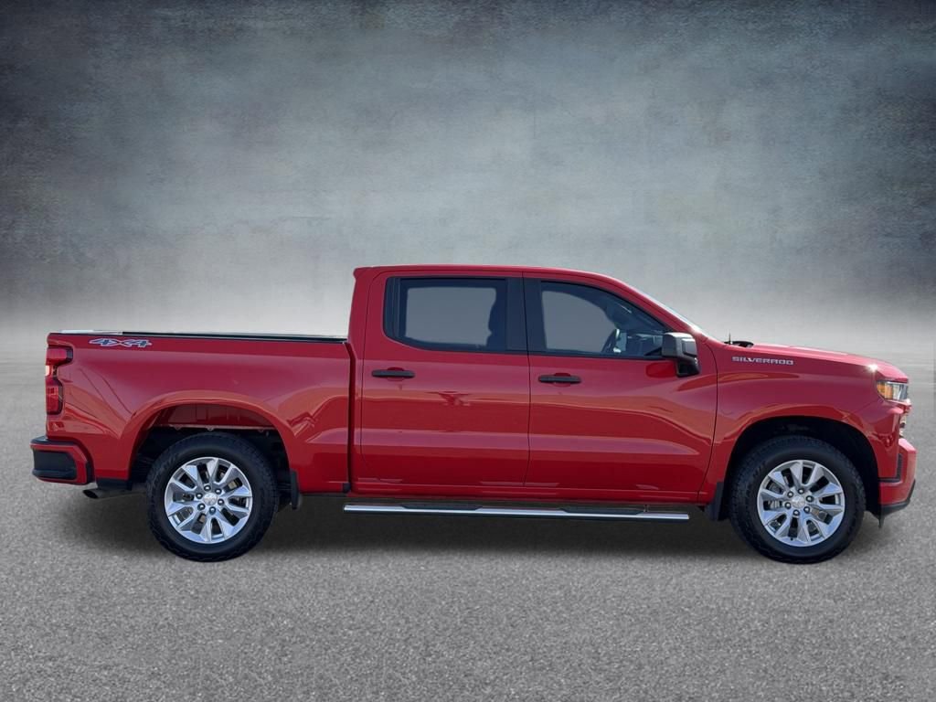 Used 2021 Chevrolet Silverado 1500 Custom w/ Safety Confidence Package image 2