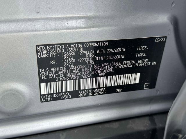 Used 2023 Toyota RAV4 SE w/ Weather & Moonroof Package image 17