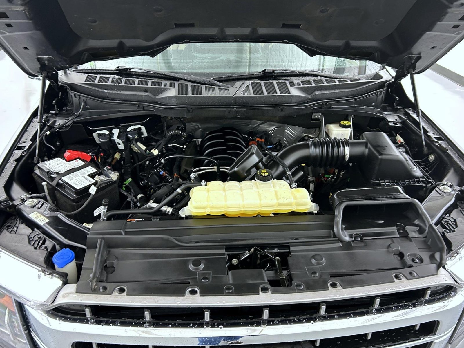 Used 2021 Ford F150 Lariat w/ Max Trailer Tow Package AWD/4WD image 25