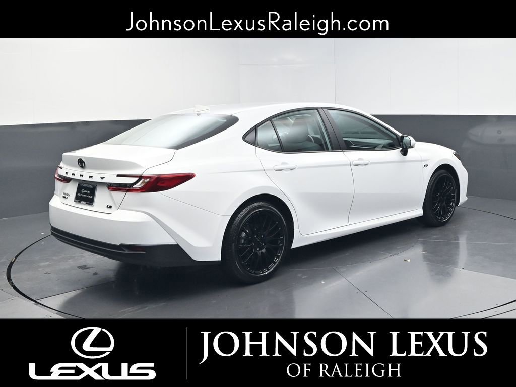 Used 2026 Toyota Camry LE image 9