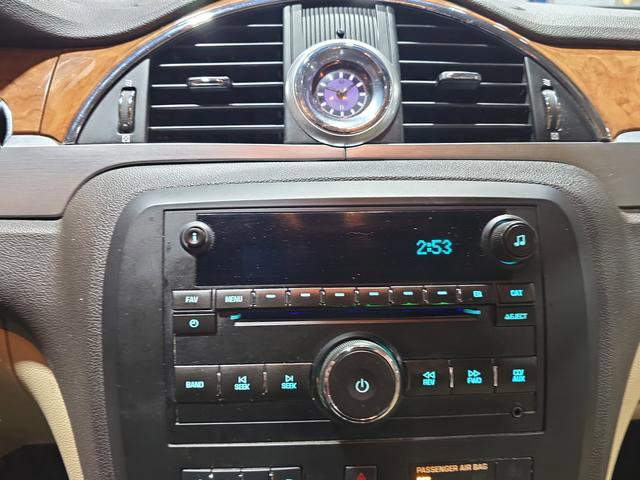 Used 2009 Buick Enclave CXL w/ Driver Confidence Package image 21