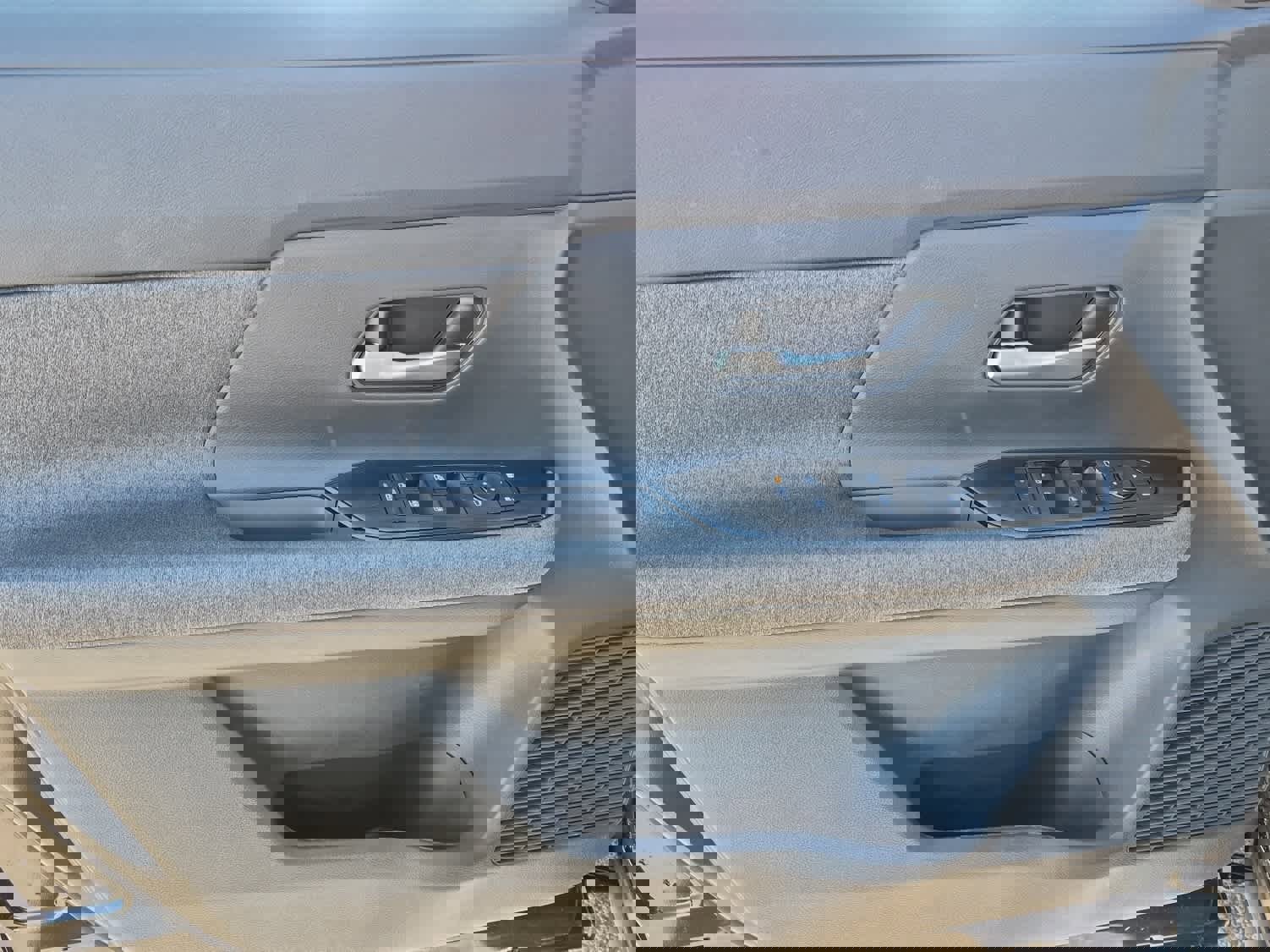 New 2026 Nissan Kicks SV w/ Cold Weather Package AWD/4WD image 9