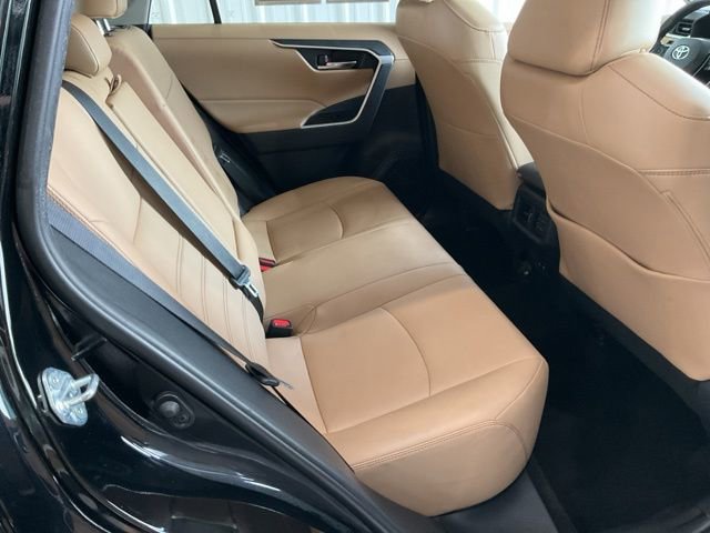 Used 2019 Toyota RAV4 XLE Premium image 26