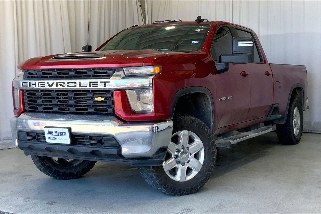 Used 2023 Chevrolet Silverado 2500 LT image 2