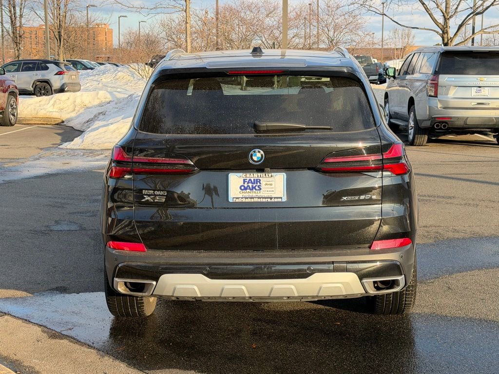 Used 2025 BMW X5 xDrive50e image 8