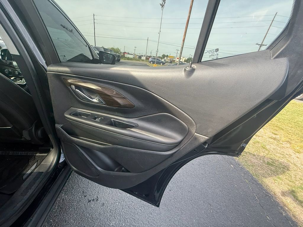 Used 2019 GMC Terrain Denali w/ Driver Alert Package II FWD image 20