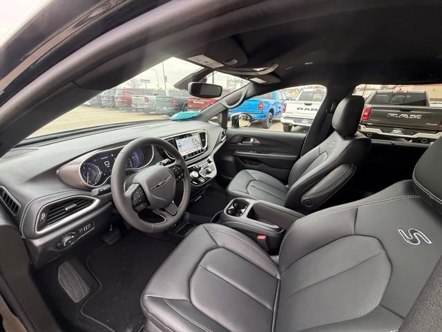 New 2026 Chrysler Pacifica Select w/ S Appearance Package AWD/4WD image 16