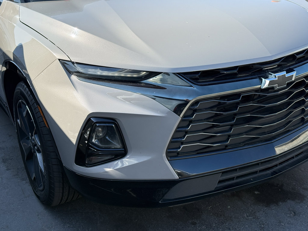 Used 2021 Chevrolet Blazer RS w/ Enhanced Convenience Package FWD image 4