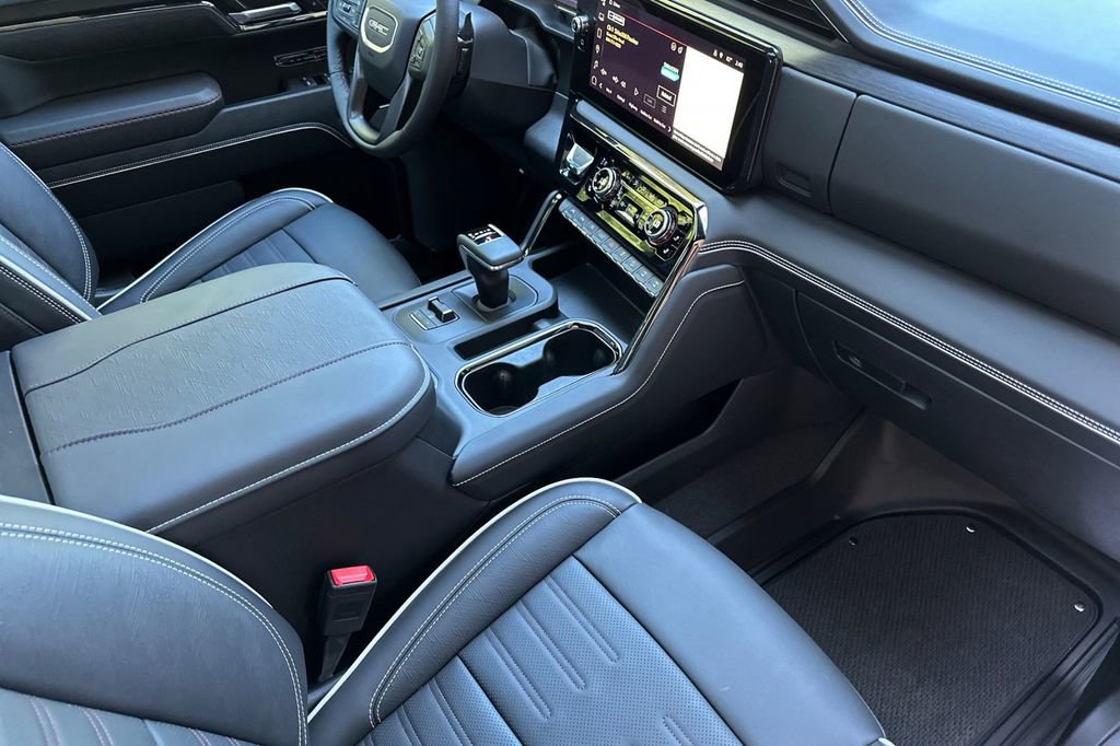 Used 2024 GMC Sierra 1500 AT4X image 15