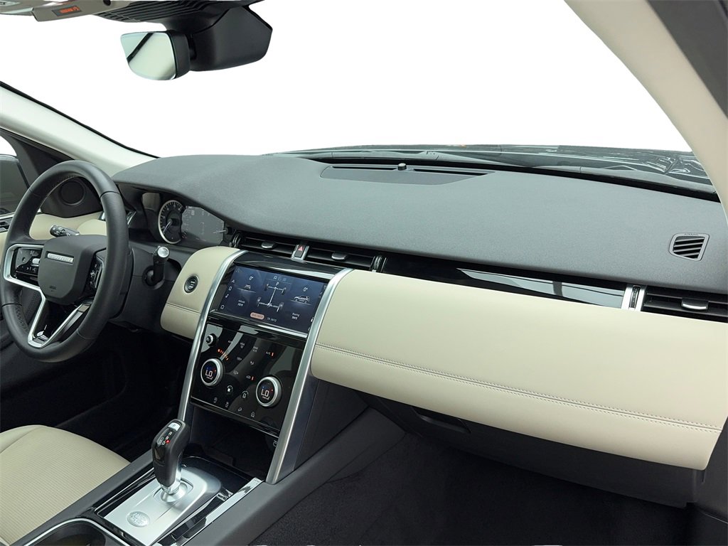 Used 2023 Land Rover Discovery Sport SE image 46