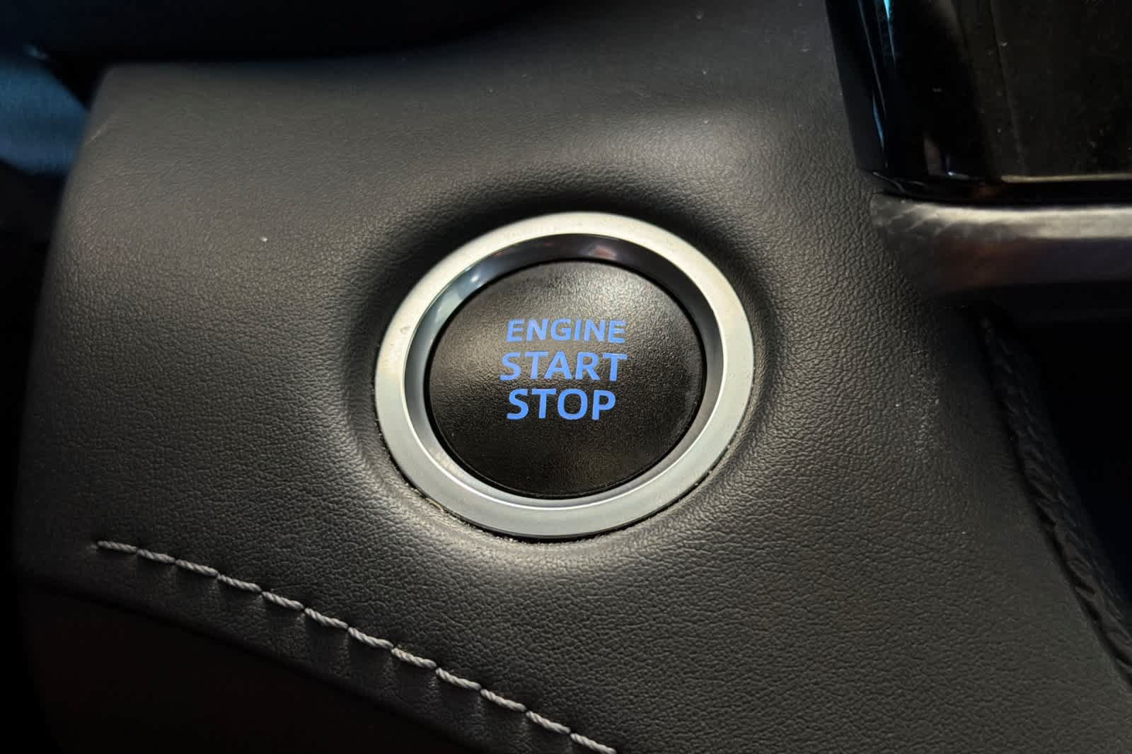 Used 2021 Toyota Highlander Platinum FWD image 25