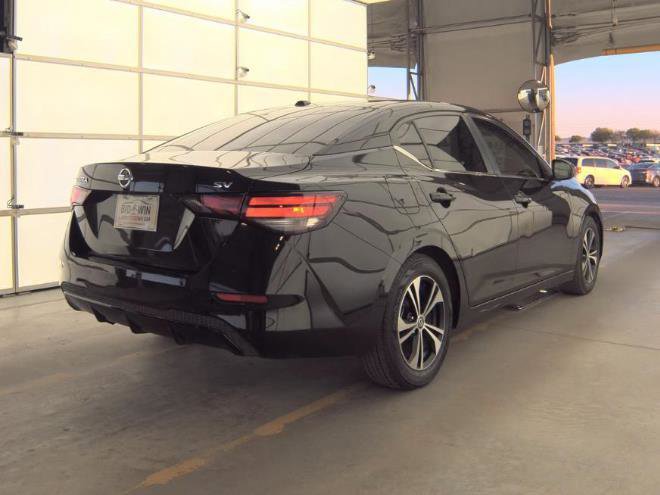 Used 2021 Nissan Sentra SV image 3