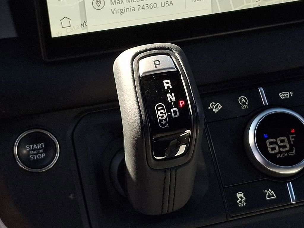 Used 2025 Land Rover Defender 110 S image 15