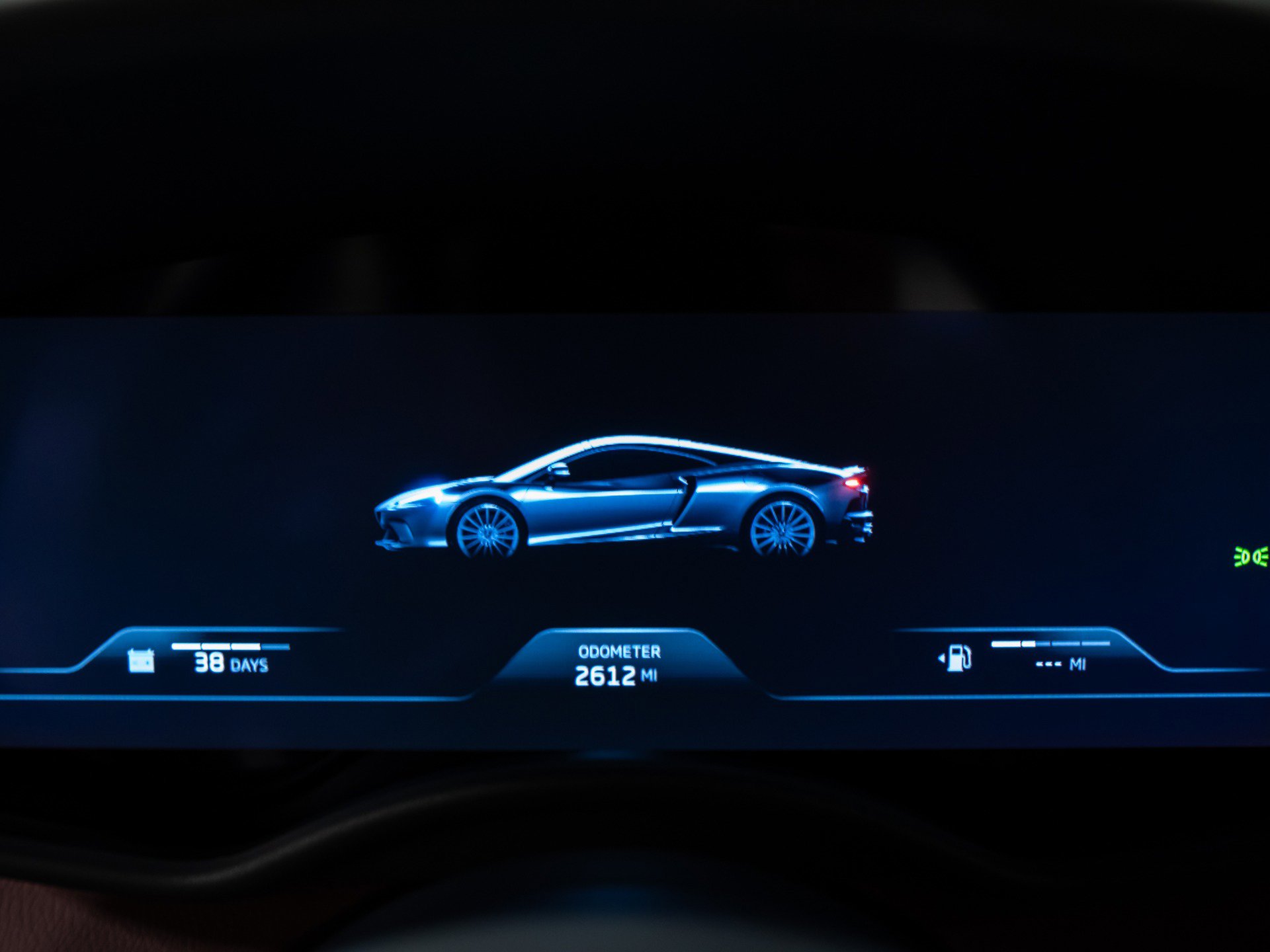Used 2023 McLaren GT image 37