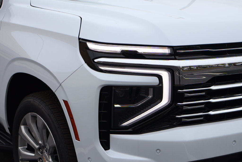 New 2026 Chevrolet Tahoe Premier w/ Sun And Tow Package AWD/4WD image 3