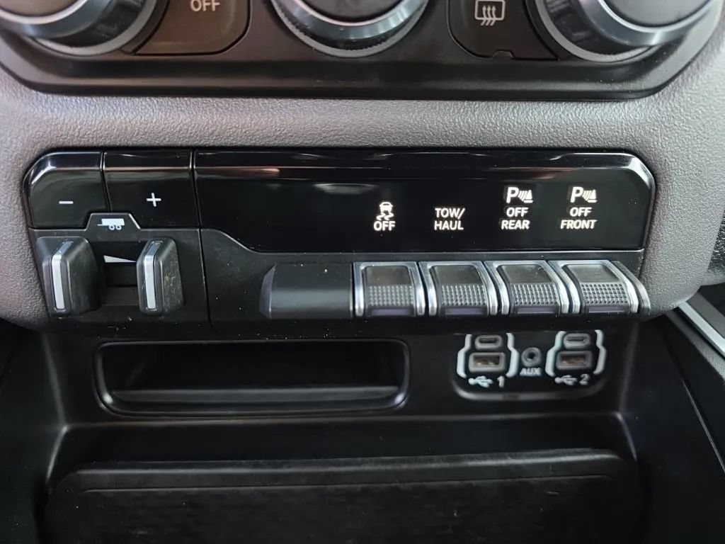 Used 2022 RAM 1500 Big Horn AWD/4WD image 28