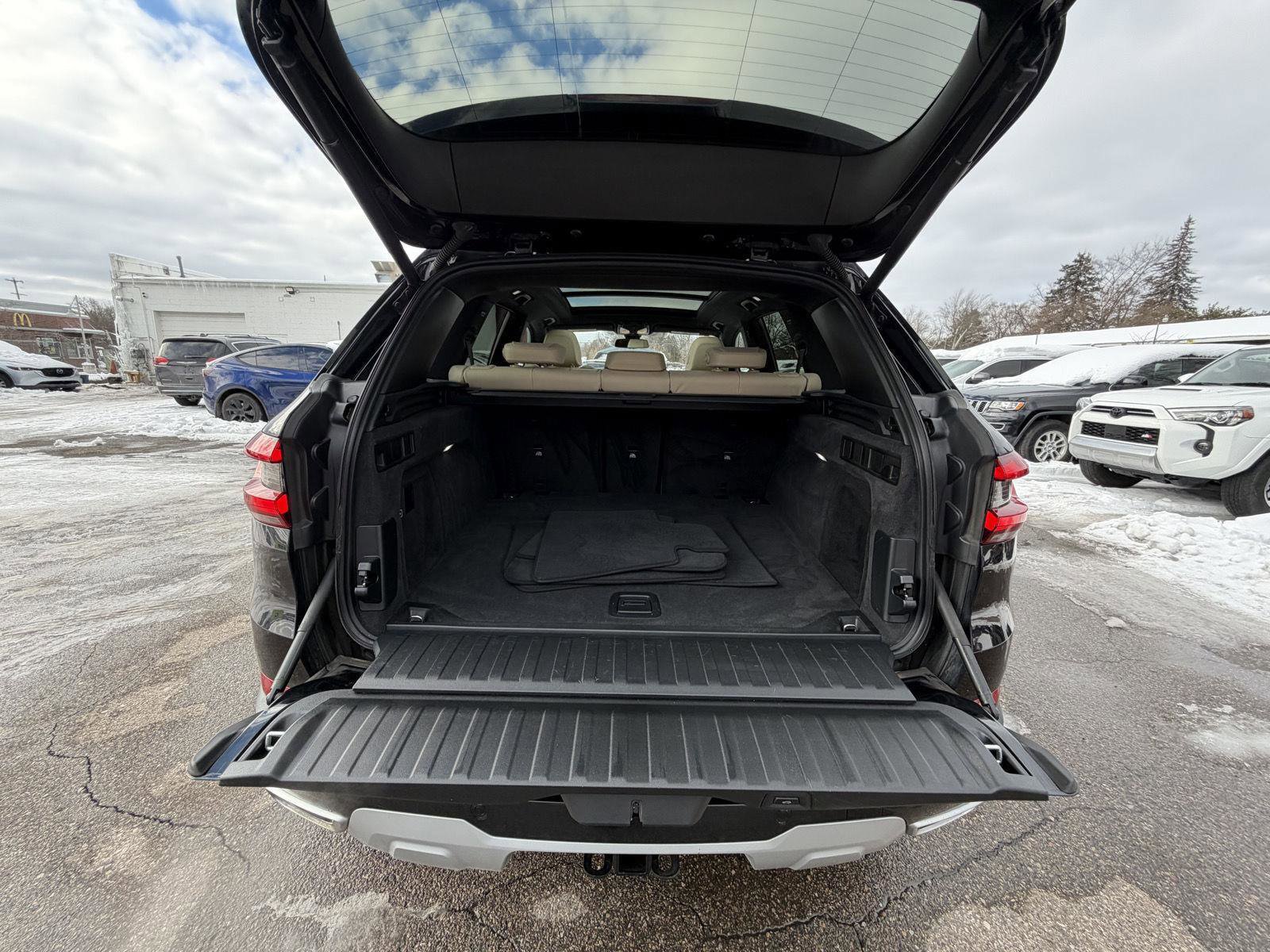 Used 2021 BMW X5 xDrive40i w/ Convenience Package 3 image 21