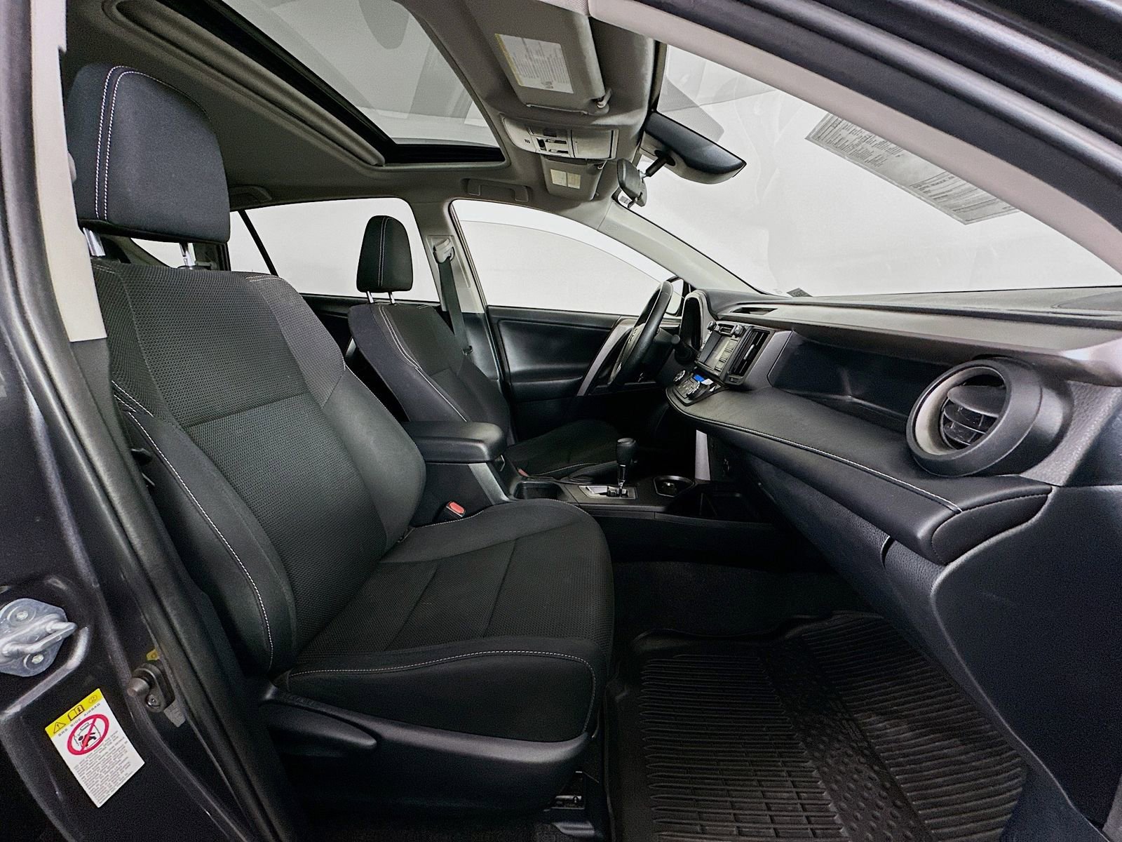 Certified 2018 Toyota RAV4 XLE image 26