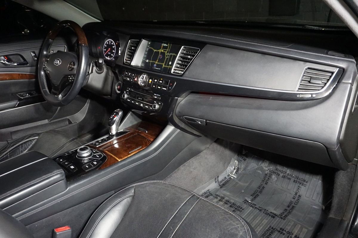 Used 2016 Kia K900 Luxury RWD image 17