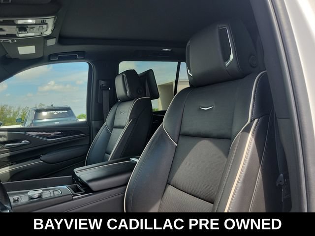 Used 2021 Cadillac Escalade Sport w/ LPO, Illumination Package AWD/4WD image 25