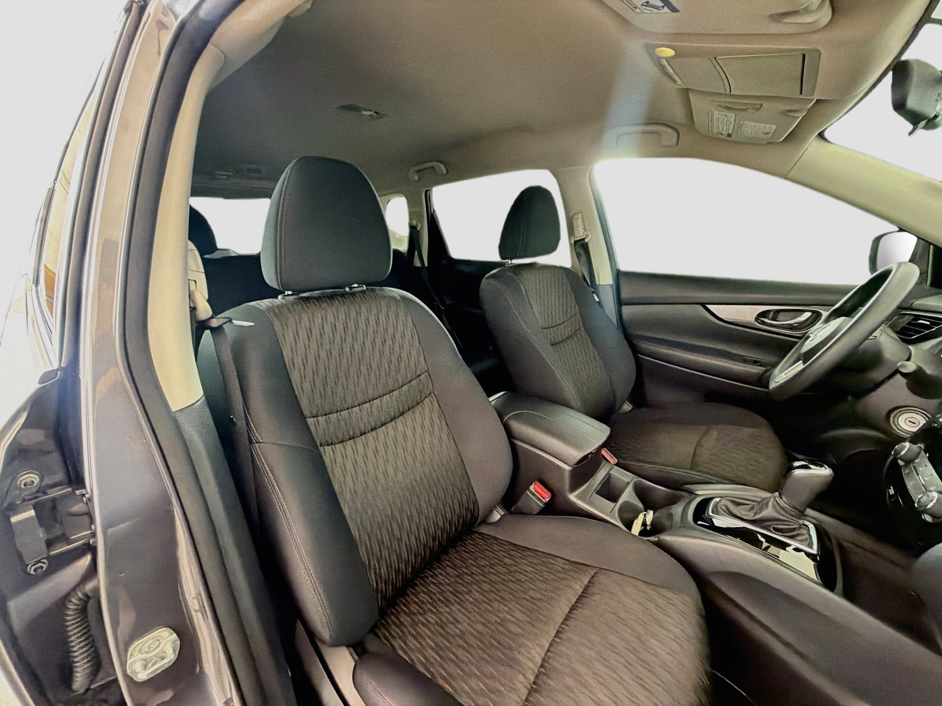 Used 2018 Nissan Rogue S FWD image 13