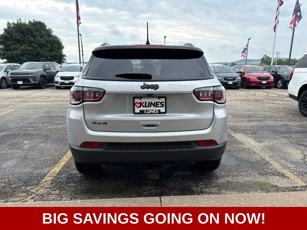New 2026 Jeep Compass Limited w/ Sun, Sound & Navigation Group AWD/4WD image 8