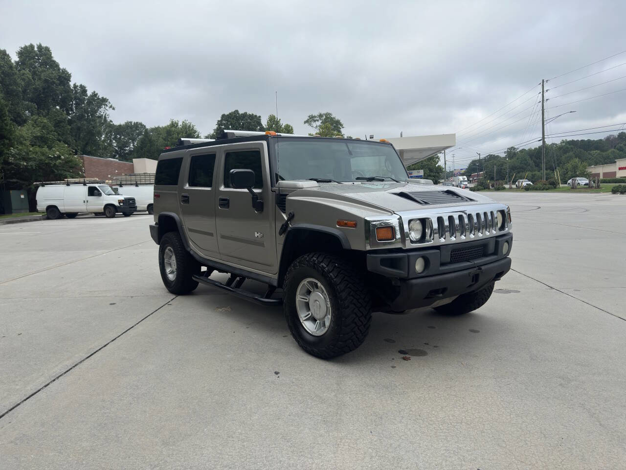 Used 2004 HUMMER H2 Base 4WD 4dr SUV image 3