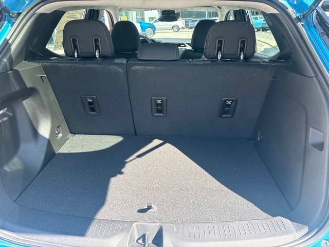 Used 2027 Chevrolet Bolt LT w/ Comfort Package FWD image 10