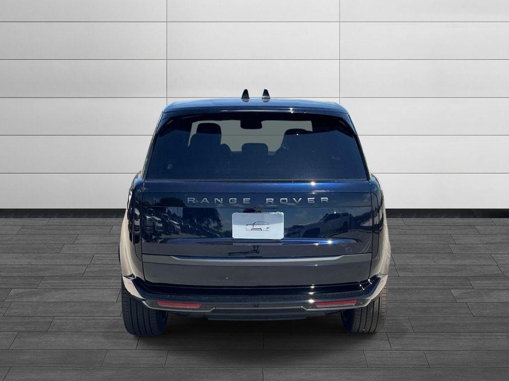 New 2026 Land Rover Range Rover Long Wheelbase SE AWD/4WD image 4