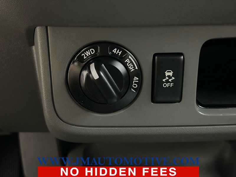 Used 2019 Nissan Frontier SV image 28