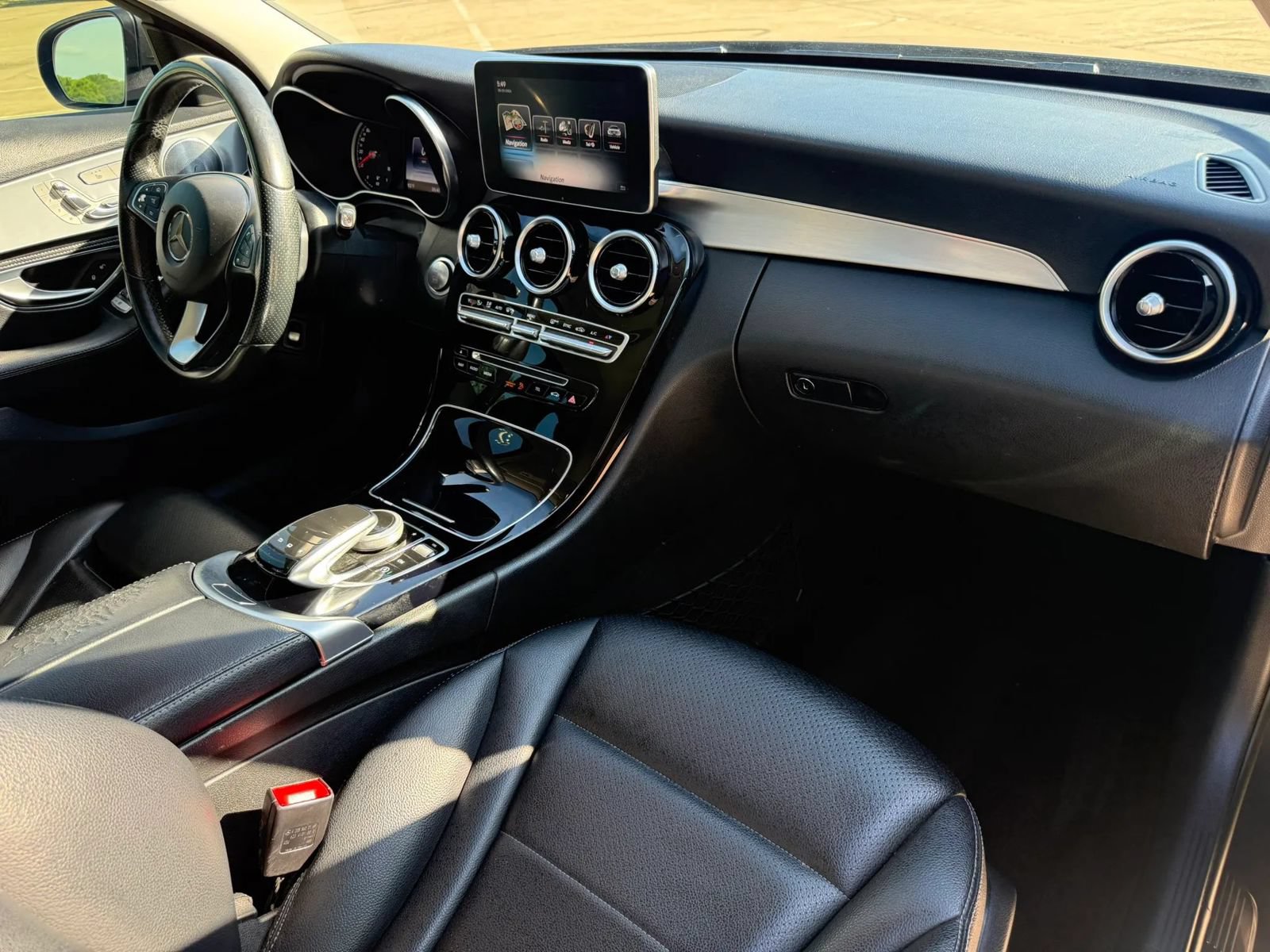 Used 2015 Mercedes-Benz C 300 4MATIC Sedan image 15