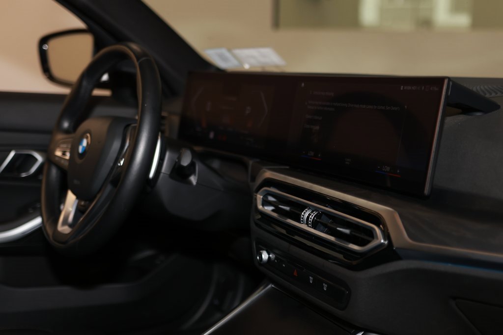 Used 2024 BMW 330i xDrive 330i xDrive image 18