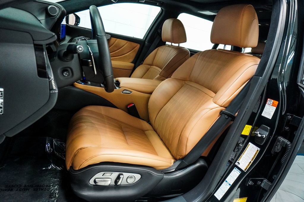 Used 2024 Lexus LS 500 AWD w/ Interior Upgrade Package image 6