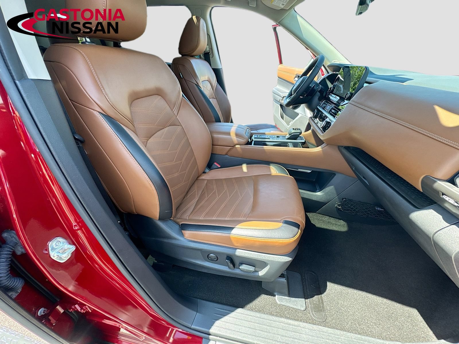Used 2024 Nissan Pathfinder Platinum w/ Cargo Package FWD image 37