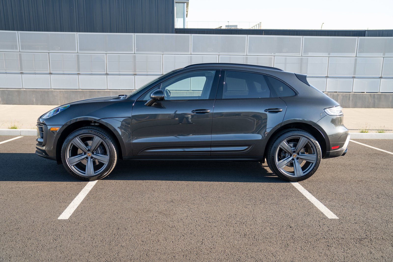 New 2026 Porsche Macan AWD/4WD video 2