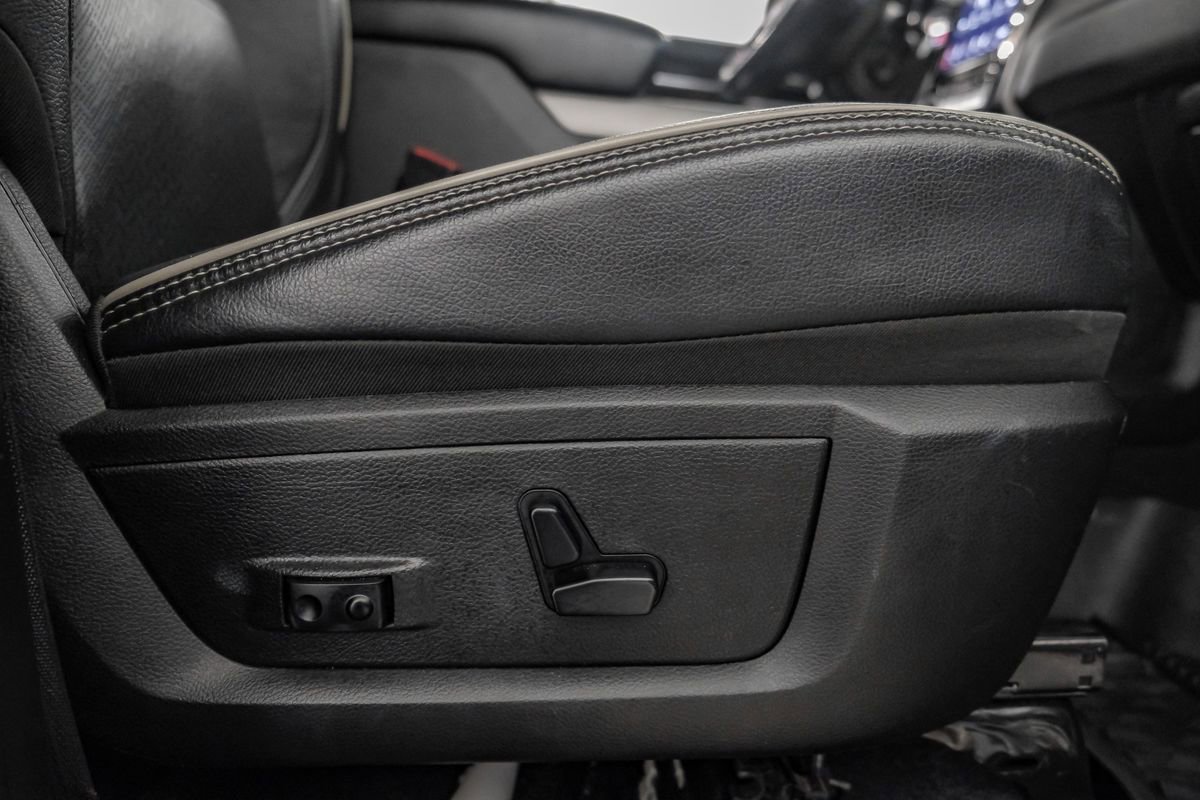 Used 2020 RAM 3500 Laramie w/ Night Edition image 35