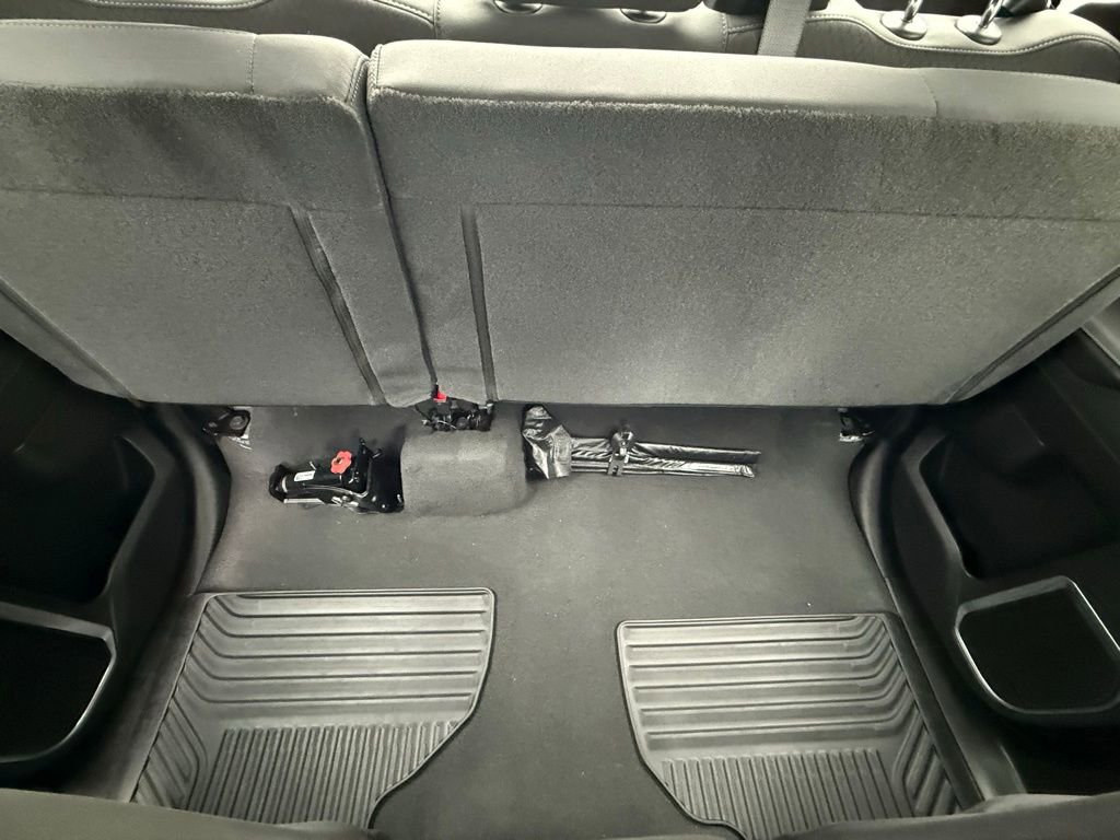 Used 2024 GMC Sierra 1500 Elevation image 32