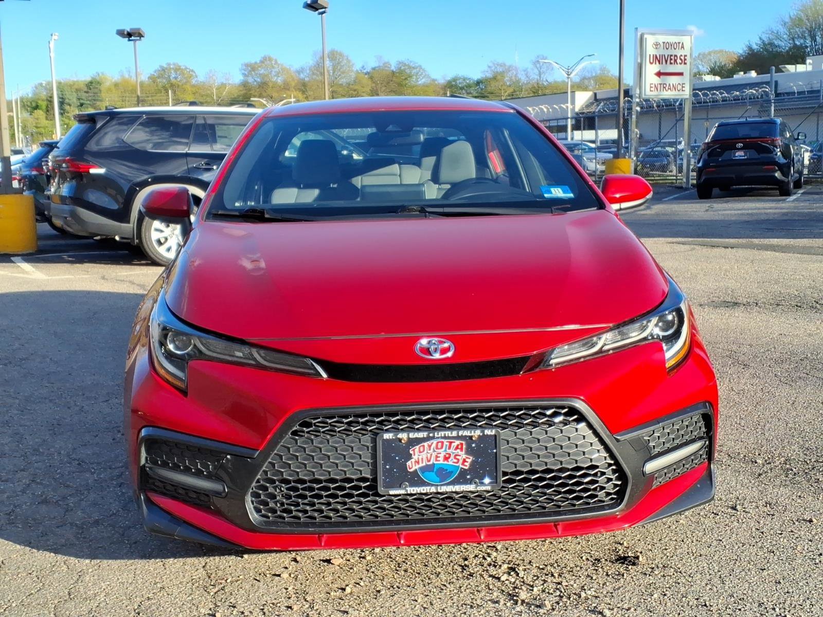 Certified 2021 Toyota Corolla SE w/ Carpet Mat Package (TMS) FWD image 2
