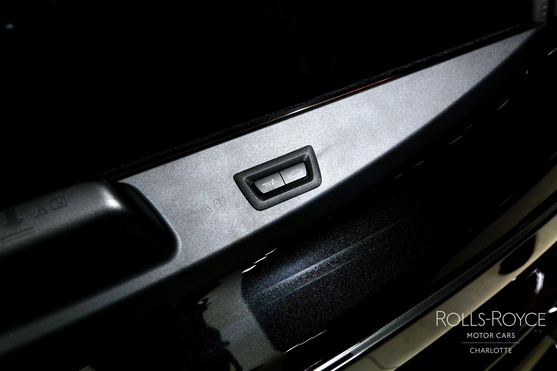 New 2026 Rolls-Royce Cullinan Black Badge image 26