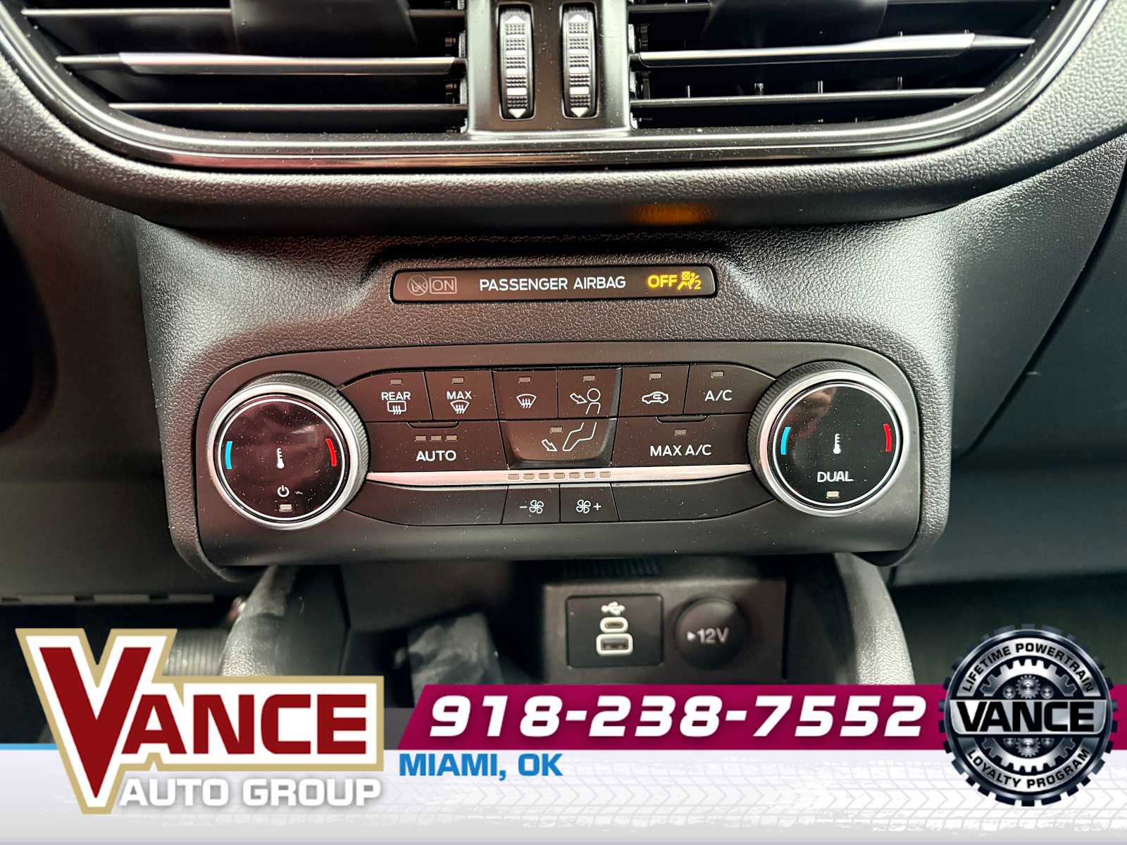 Used 2025 Ford Escape ST-Line image 24