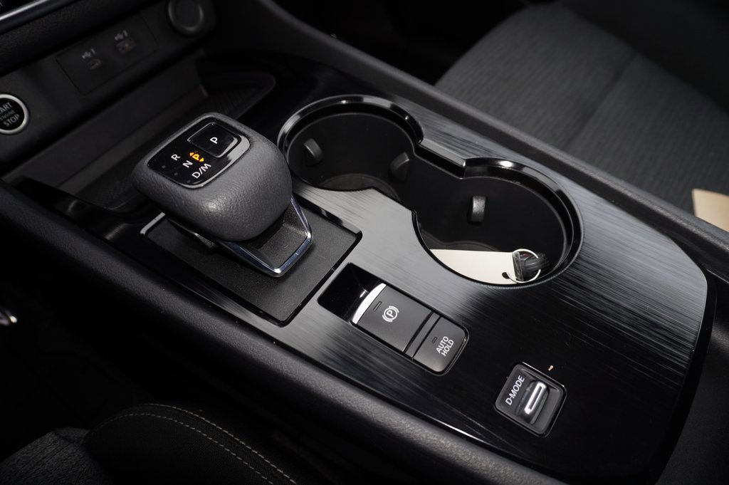 Used 2022 Nissan Rogue SV image 19