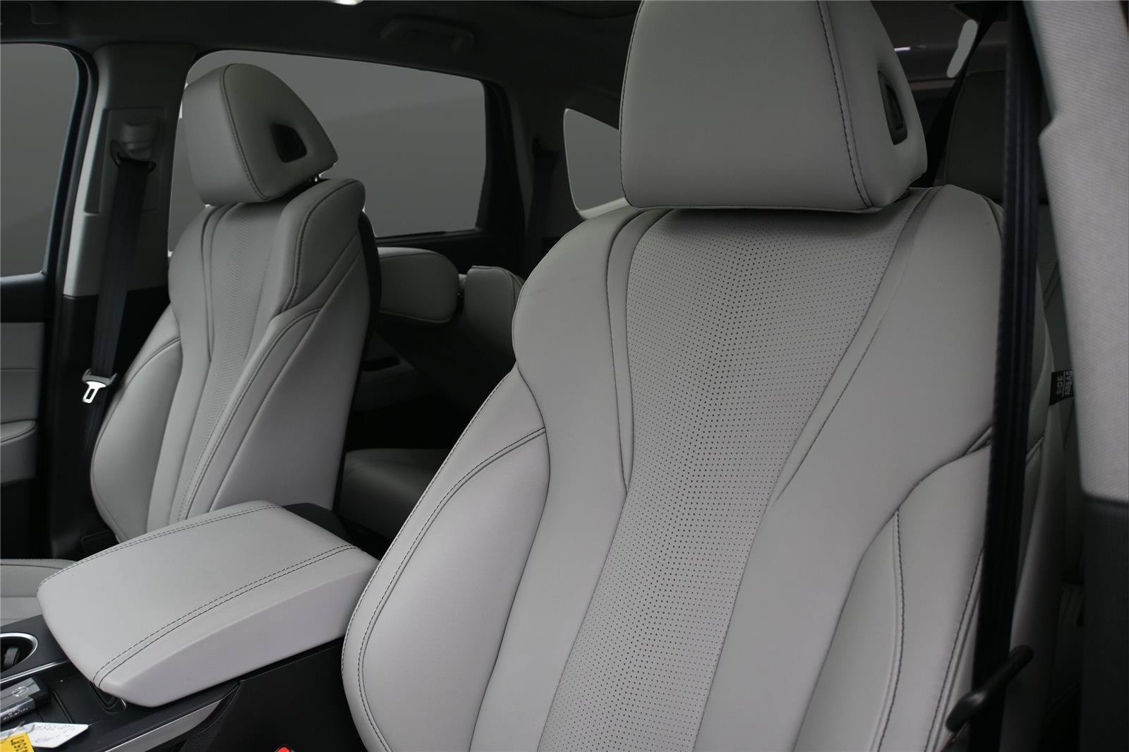 Certified 2026 Acura MDX FWD w/ Technology Package image 29