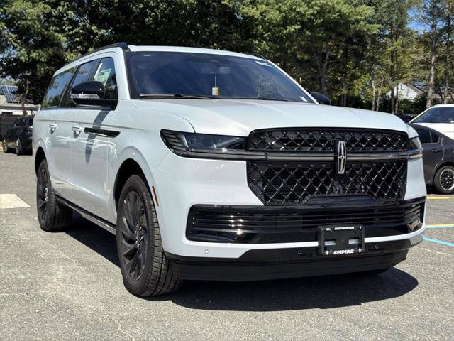 New 2025 Lincoln Navigator L Reserve w/ Jet Appearance Package image 1