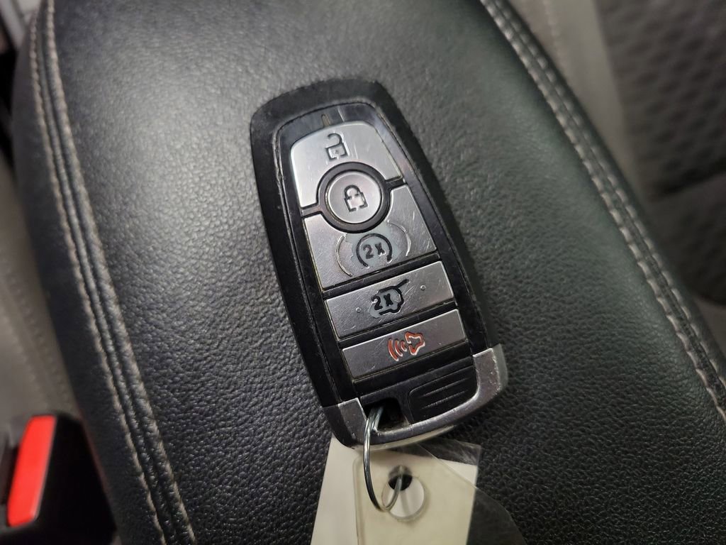 Used 2022 Ford Escape SE w/ Convenience Package image 16