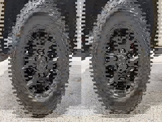 Used 2019 RAM 3500 Laramie image 12