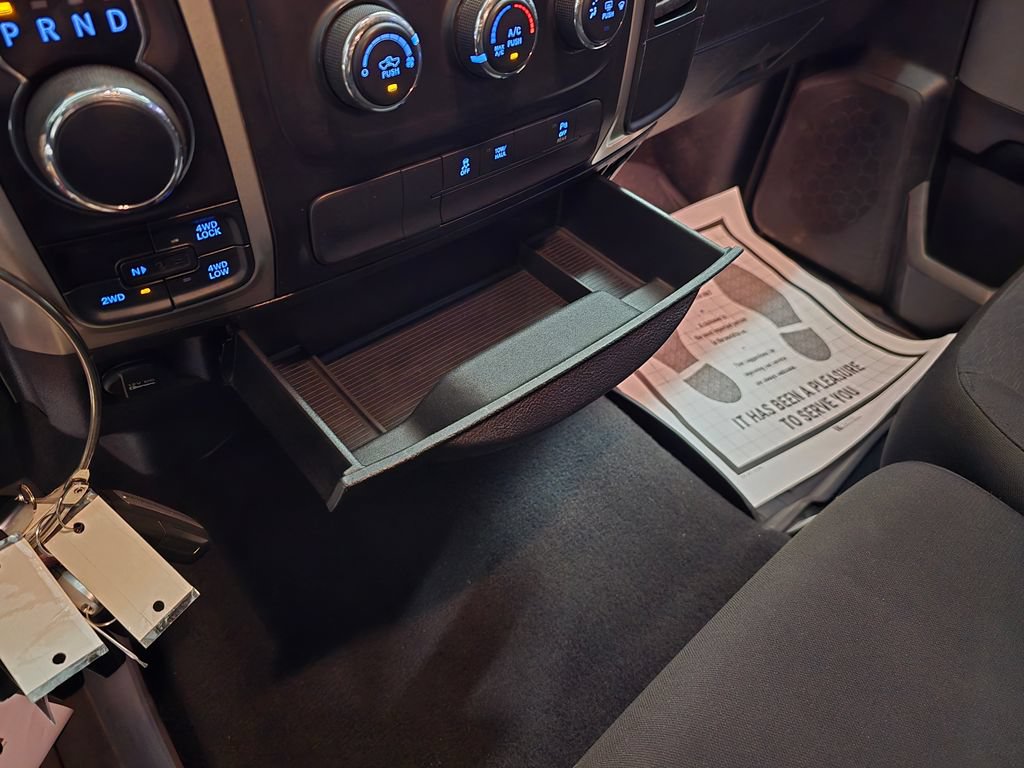 Used 2019 RAM 1500 Warlock AWD/4WD image 28