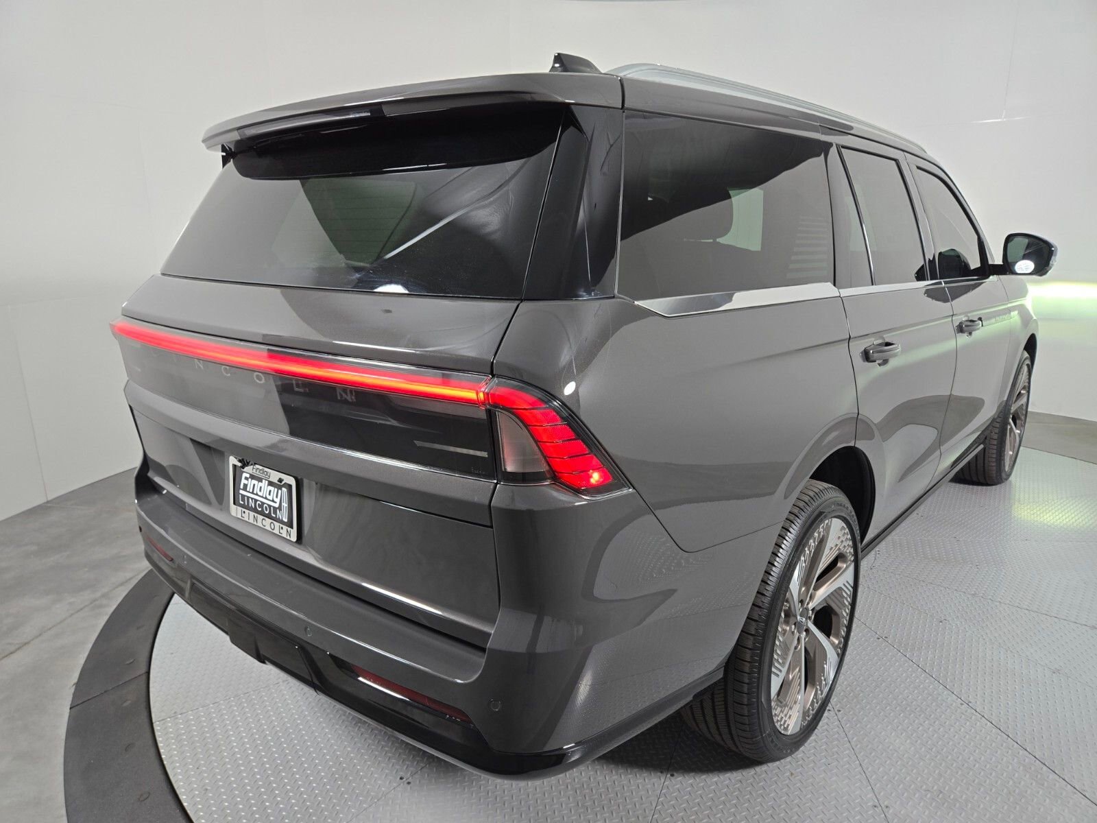 New 2026 Lincoln Navigator Black Label image 4