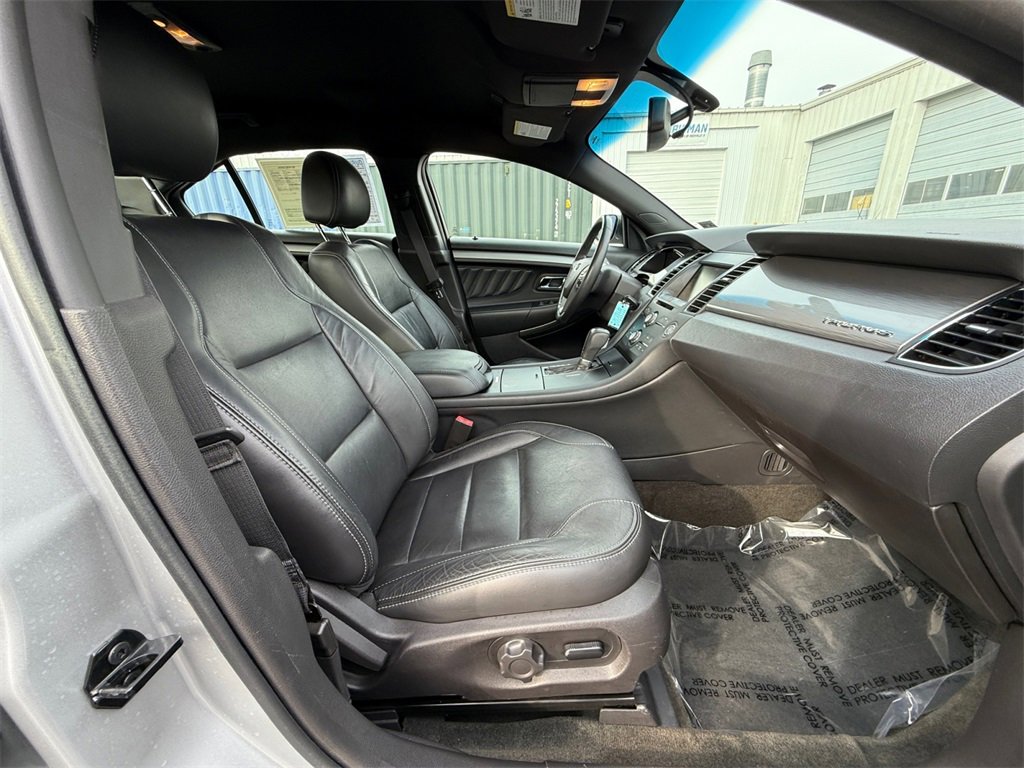 Used 2014 Ford Taurus SEL w/ Equipment Group 201A image 23